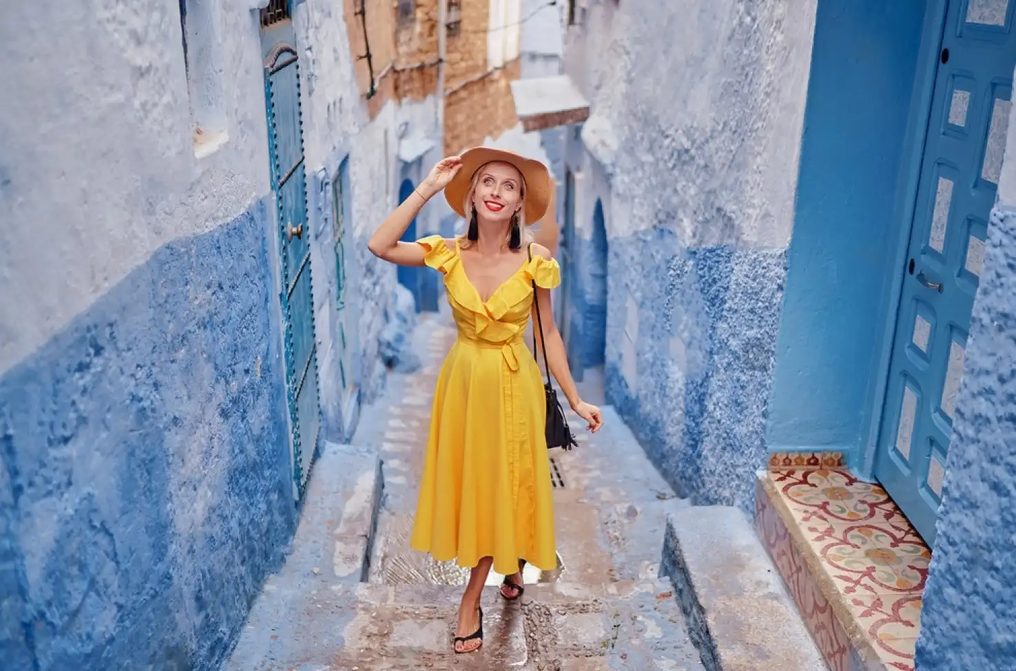 What-to-Wear-in-Morocco-in-October-Sunhat.webp