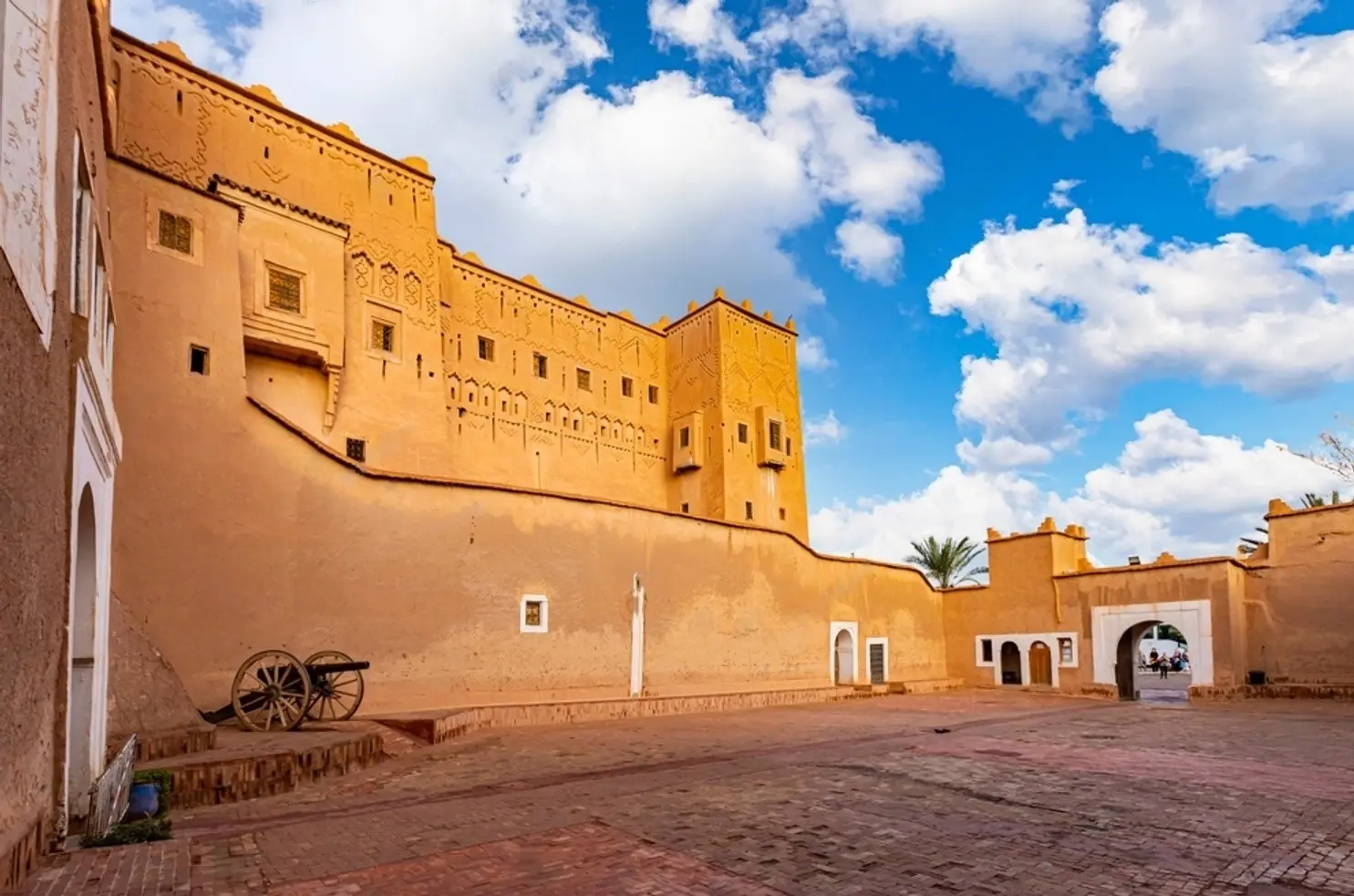 Best-Fes-to-Marrakech-Luxury-Desert-Tours-Ait-Ben-Haddou.webp