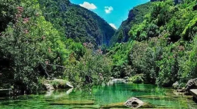 16 days trekking tour from Casablanca Chefchaouen akchour