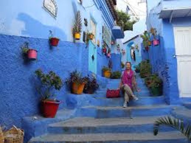 Solo traveler in Morocco — vibrant streets of Marrakech